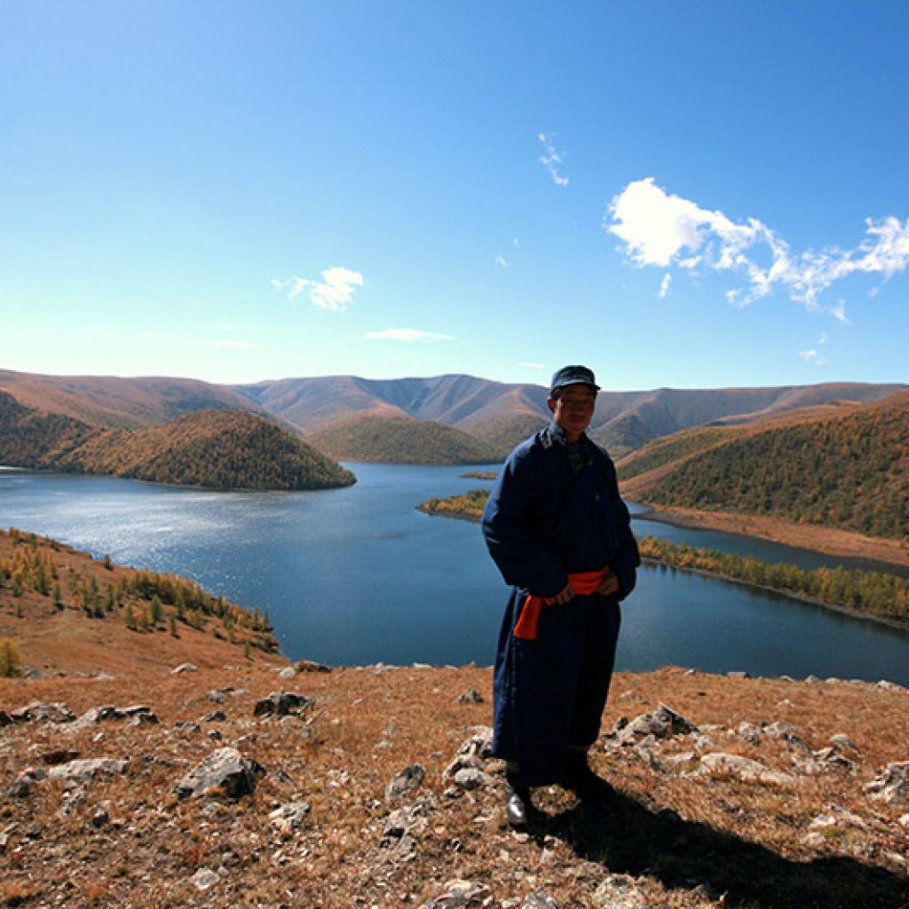 local-nomad-in-naiman-nuur